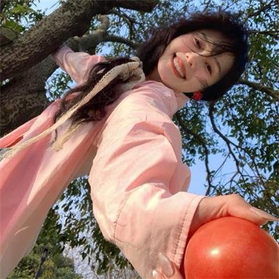 水中的女人